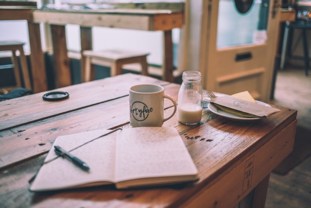 book and cup 